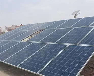 6kw off-grid Residential Solar System / Shah Qadree Hussain - Hakeem Villas